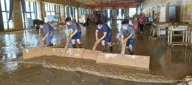 泥点,桂物青年最美的印记——广西现代物流集团驰援广西物流职业技术学院灾后清淤重建工作纪实